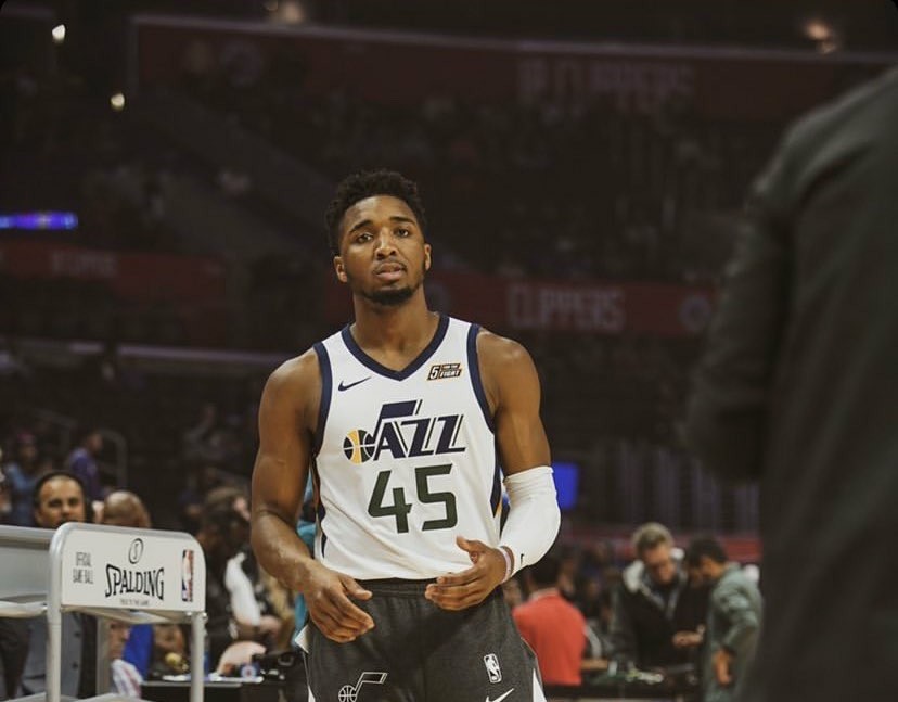 全明星赛在 1960 年代末开始引入球迷投票机制，增加了球迷的参与感