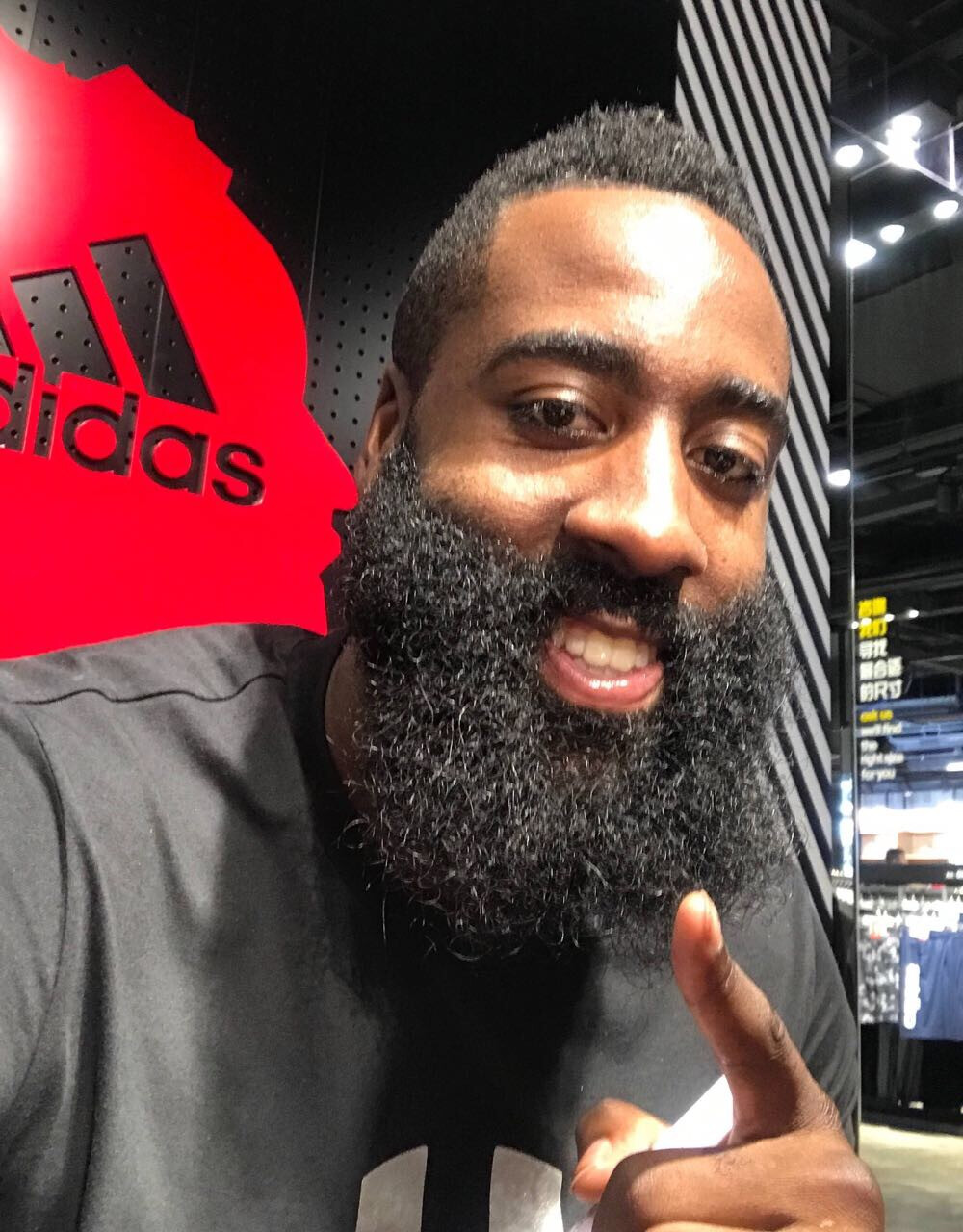 状态恢复不错！徐杰首节出战8分钟 三分3中2拿到8分