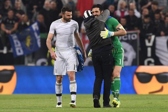 马来西亚羽毛球公开赛首日：国羽7胜2负 梁王组合与陈刘组合吞败