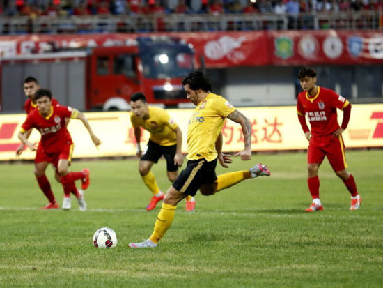 欧冠对决：马竞憾负皇马，阿森纳静候挑战