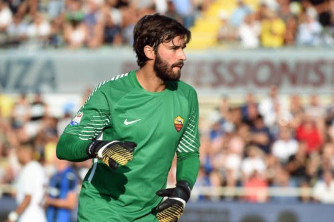 图片报：法兰克福解雇队医，因其在球队下榻酒店治疗对手球员